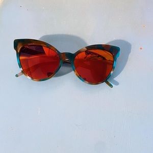 WILDFOX Grand Dame Sunglasses Tortoise Swirl Gold Mirror Lenses